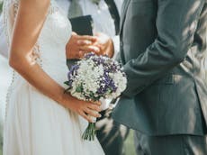 Fotógrafa explica por qué borró todas las fotos de la boda de su amigo frente a él en un hilo viral de Reddit