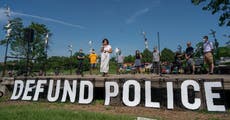 Votantes de Minneapolis rechazan propuesta de quitar fondos a la policía tras asesinato de George Floyd