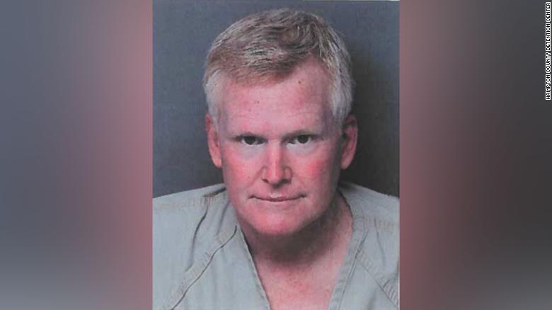 Alex Murdaugh: el FBI ayuda a investigar los numerosos tiroteos y casos extraños que rodean al ex abogado