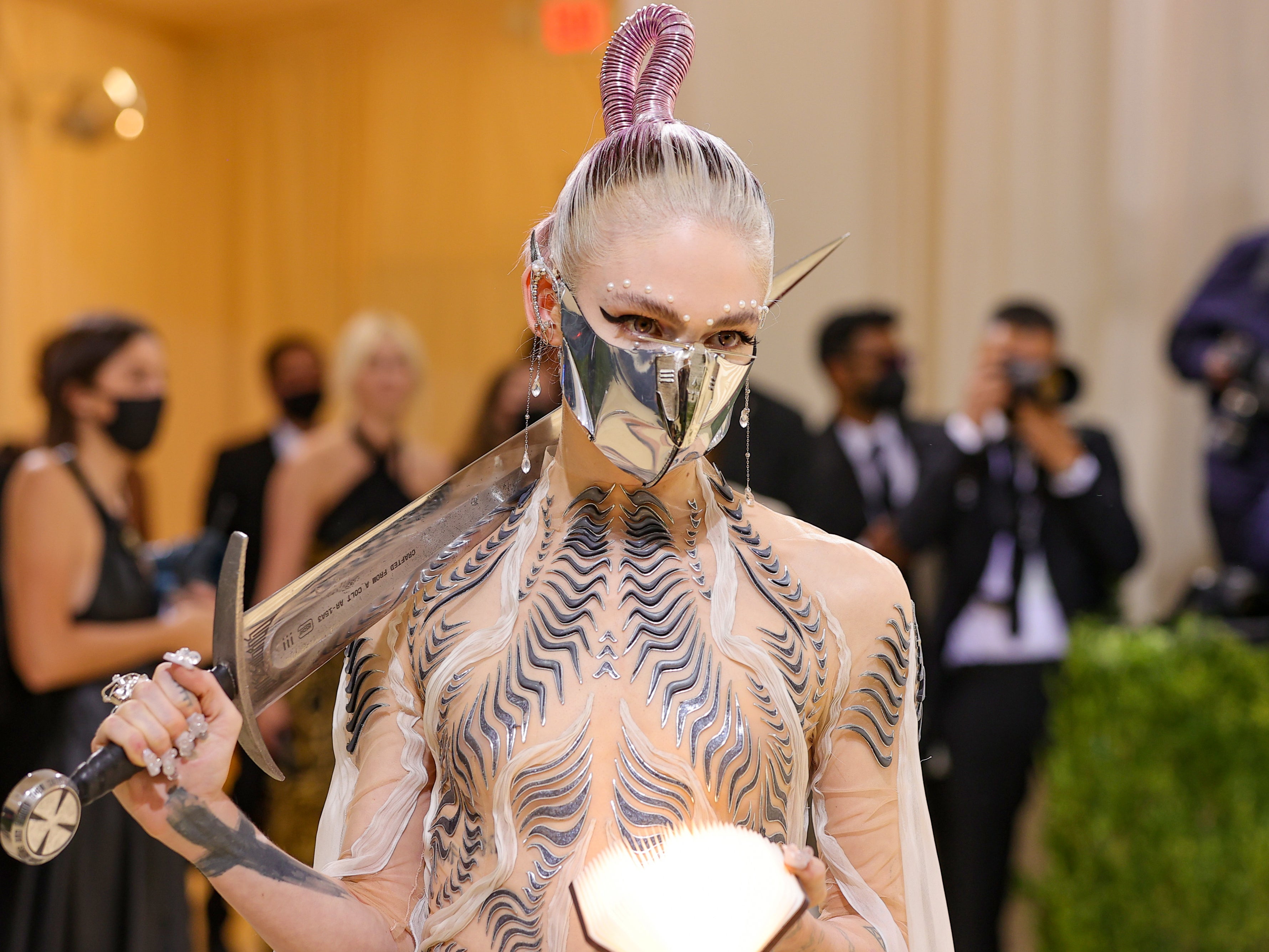 Grimes dice que su bebé X Æ A-Xii la llama por su nombre en lugar de mamá