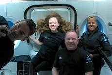 Primeros turistas de SpaceX disfrutan de vistas de la Tierra