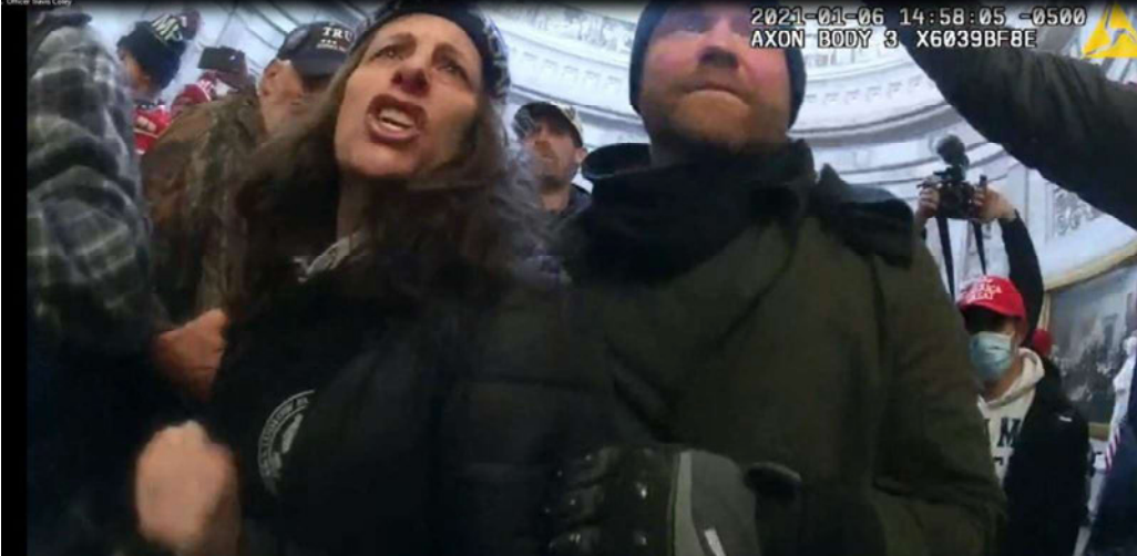 Capitolio: Alborotadora asegura que tiene derecho a la “autodeterminación” tras regresar a prisión