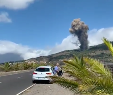 Volcán entra en erupción en la isla española de La Palma a raíz de los terremotos