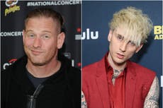 Vocalista de Slipknot comparte mensajes con Travis Baker en medio de pelea con Machine Gun Kelly