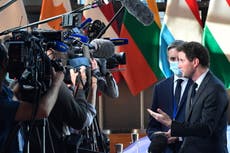 Francia acude a UE tras cancelación de acuerdo con Australia