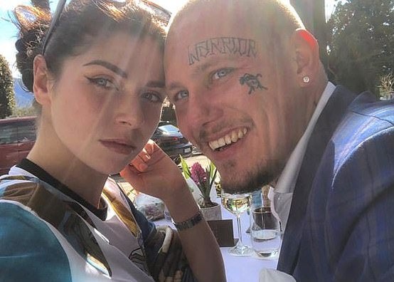 Hombre acusado de matar a mujer británica por su dinero confiesa que la asesinó durante un juego sexual