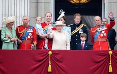 Príncipe Harry elogia a la reina y al príncipe Felipe por “dedicar su vida al servicio”