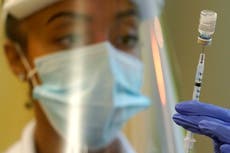 EEUU inicia aplicación de refuerzo de vacuna contra COVID-19