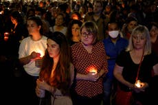 Sabina Nessa: familiares en duelo agradecen a cientos en la vigilia realizada por el asesinato de la maestra