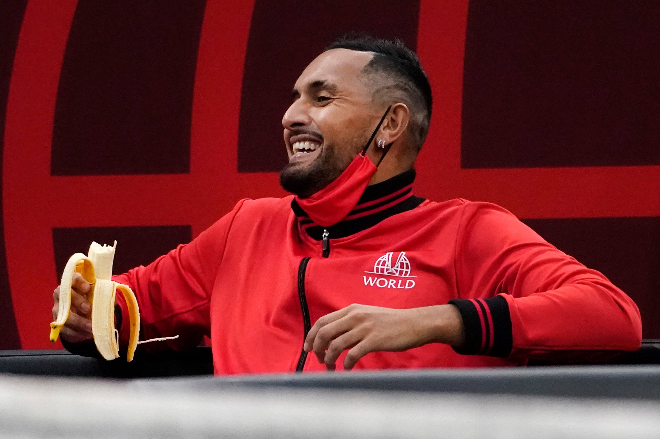 Tras derrota en Copa Laver, Kyrgios habla de marcharse