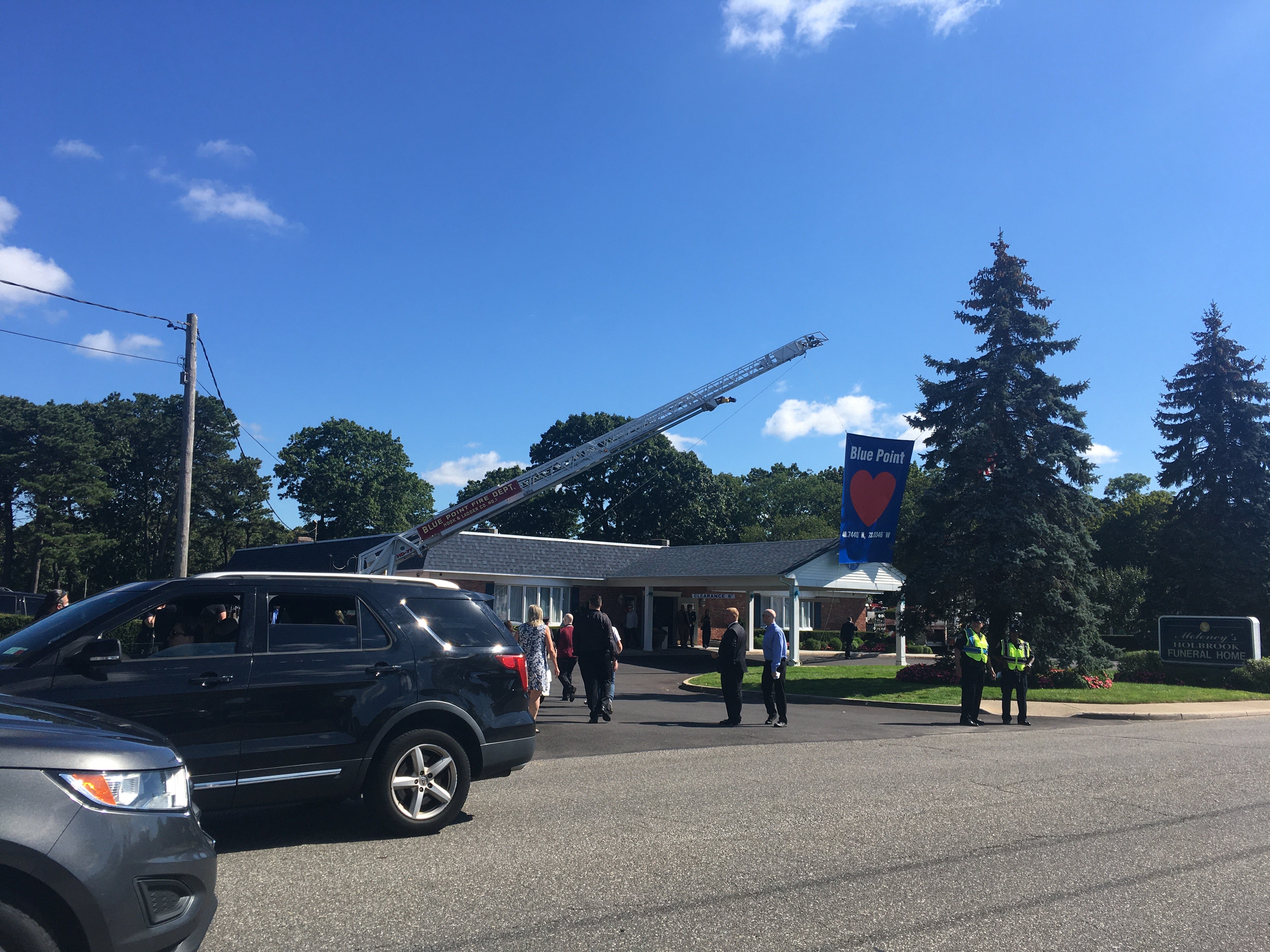 Padre de Gabby Petito da un mensaje a las mujeres en relaciones tóxicas en el funeral de su hija