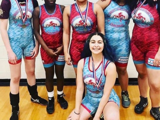 Estrella de lucha libre femenina de secundaria asesinada a tiros en Chicago después hacer compra de Halloween