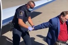 Pastor canadiense de MAGA es detenido en aeropuerto tras difundir mentiras sobre covid-19 en Estados Unidos