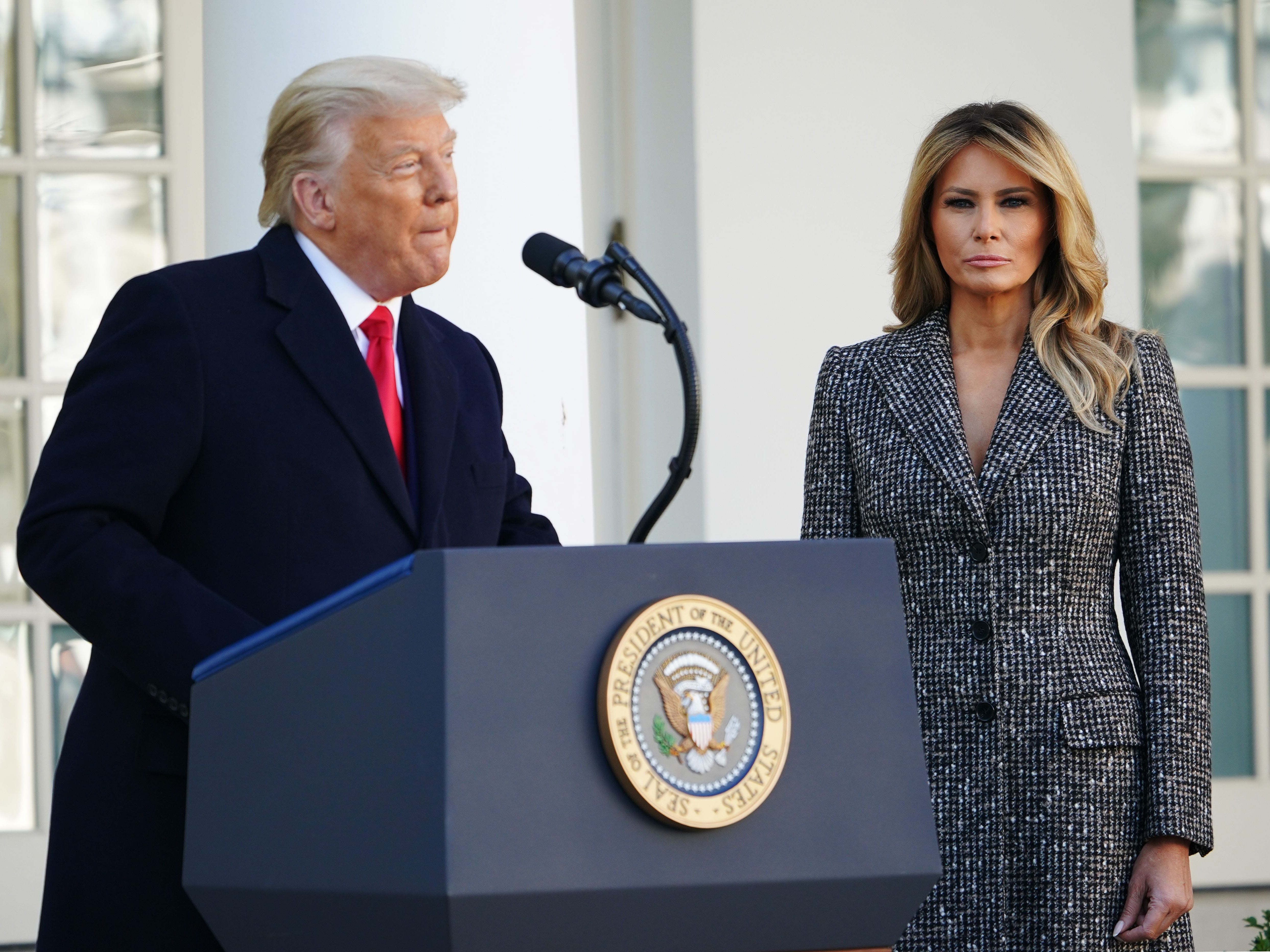 Melania se vengó de Donald Trump tras conocer reportes sobre sus infidelidades, revela Stephanie Grisham