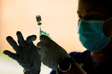EEUU: Obligatoriedad de vacunas COVID no convence a todos