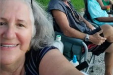 Laundrie ‘captado en selfie’ acampando con su familia días después de que se creyera que Gabby había muerto