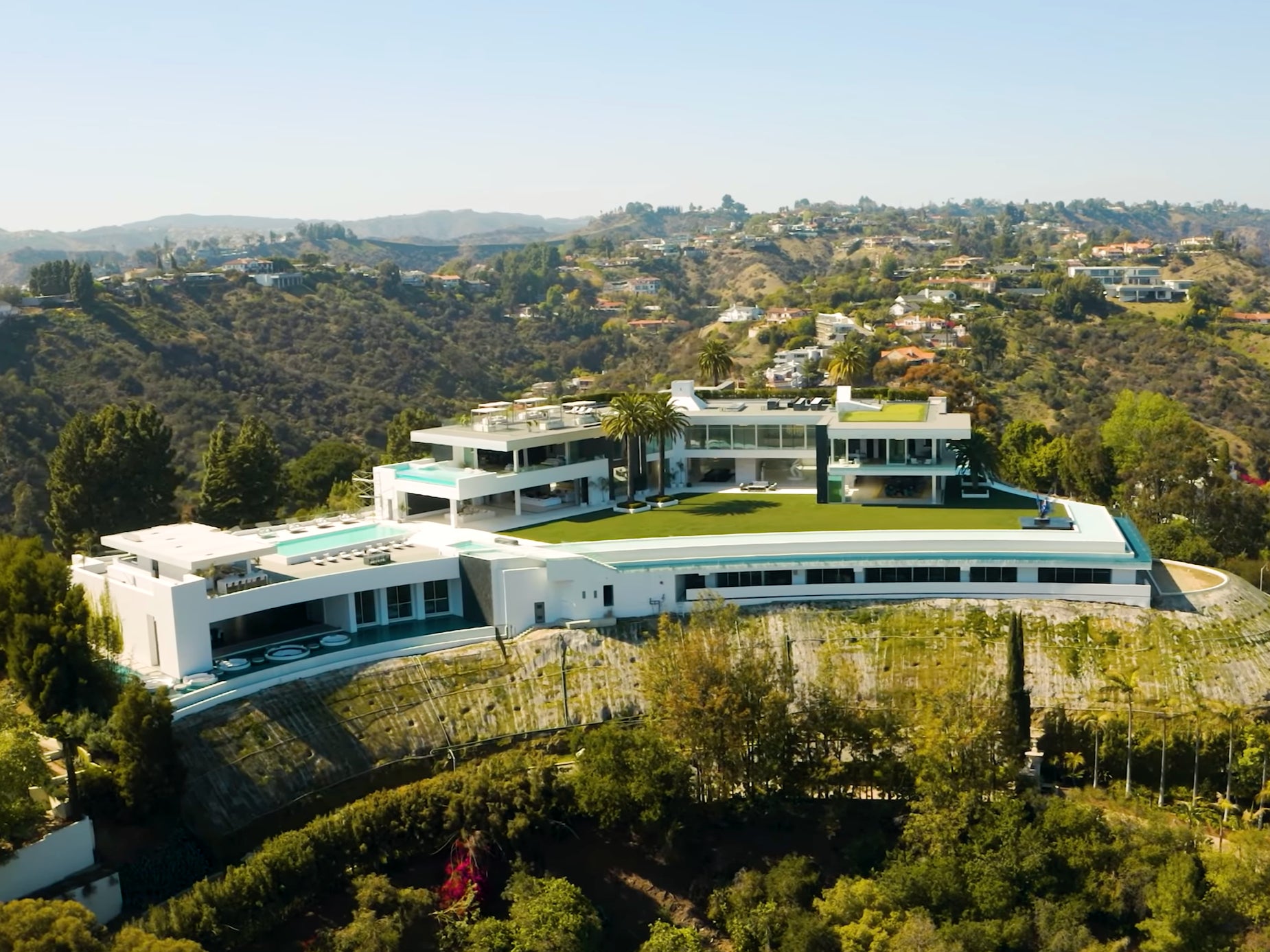 Una mega mansión de US$500 millones en Los Ángeles llamada ‘The One’ se sometió a una ejecución hipotecaria porque nadie estuvo dispueto a pagar el precio inicial de la propiedad de 105.000 pies cuadrados