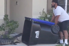 Hombre de Florida se gana a la gente en internet después de atrapar un cocodrilo en un bote de basura