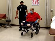Texas: Tras perder ambas piernas, hombre critica su propia estupidez por no vacunarse contra COVID-19