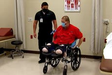 Texas: Tras perder ambas piernas, hombre critica su propia estupidez por no vacunarse contra COVID-19