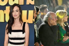 Cazzie David se sincera sobre el video viral de su padre Larry David en un desfile de modas: “Fue perturbador”