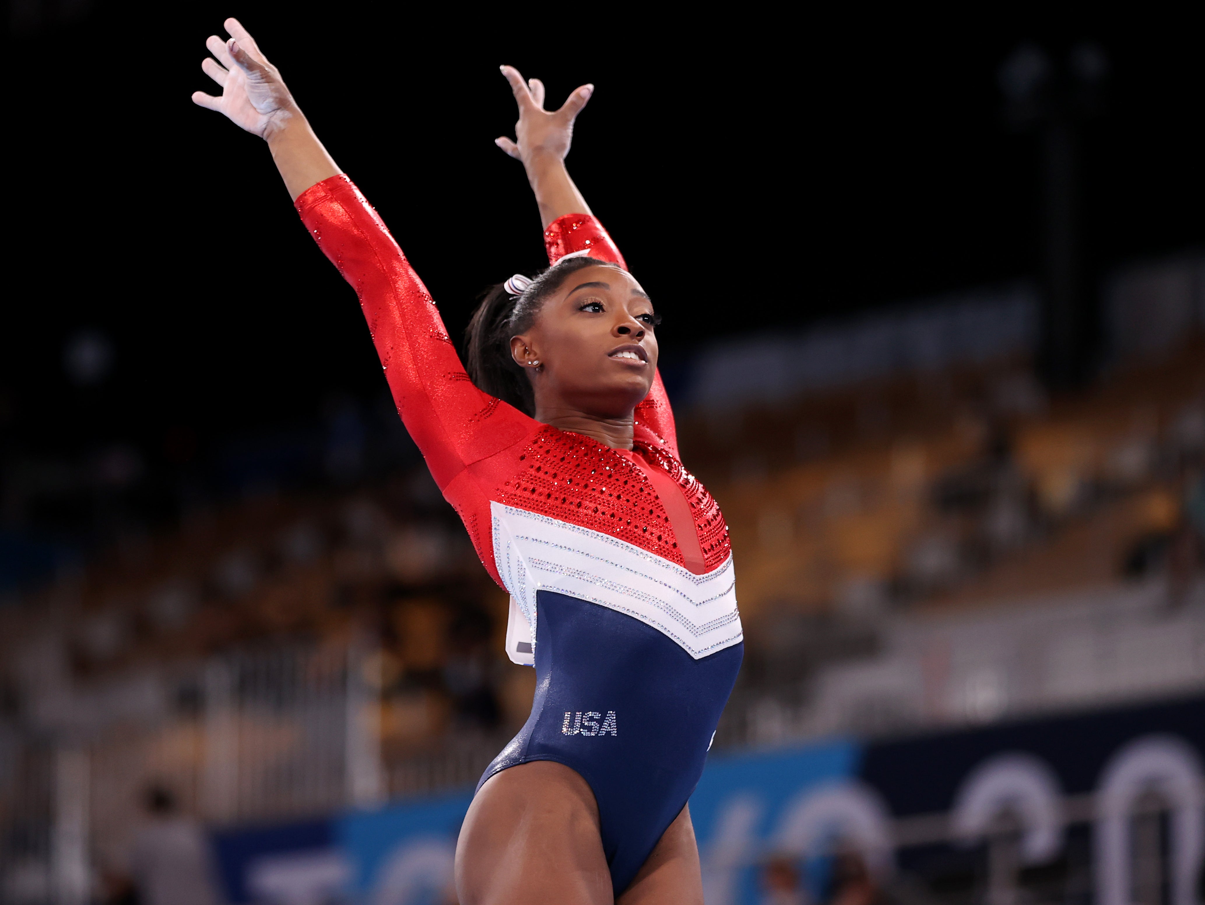 Simone Biles confiesa que aún tiene miedo de practicar gimnasia tras sufrir “twisties” durante Tokio 2020