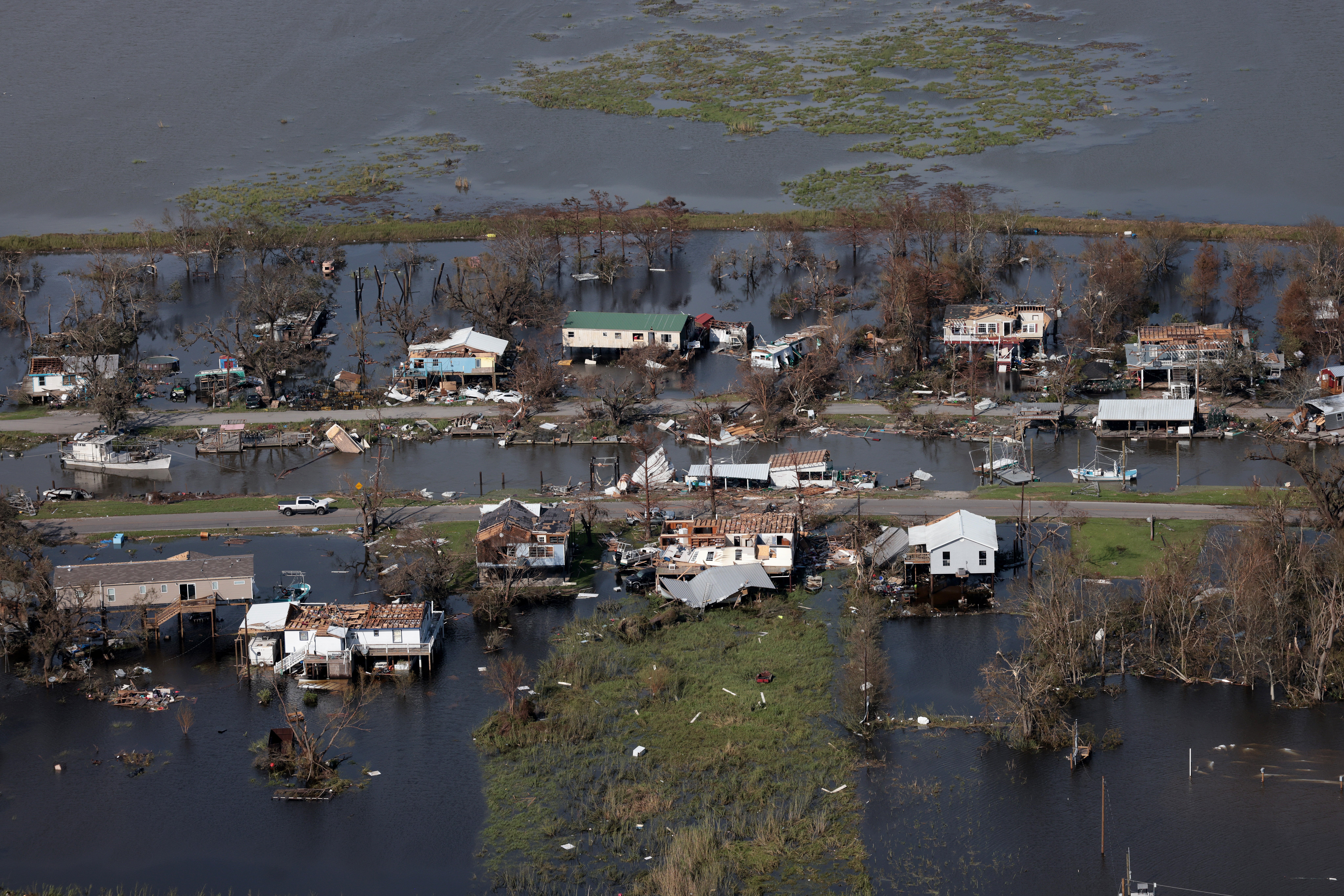 La comunidad de Pointe-Aux-Chenes, Luisiana, vista dos días después de que el huracán Ida tocara tierra.