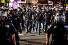 Cinco docenas de agentes de la NYPD deberían ser disciplinados, tras las protestas por muerte de George Floyd, dice organismo de control de la policía