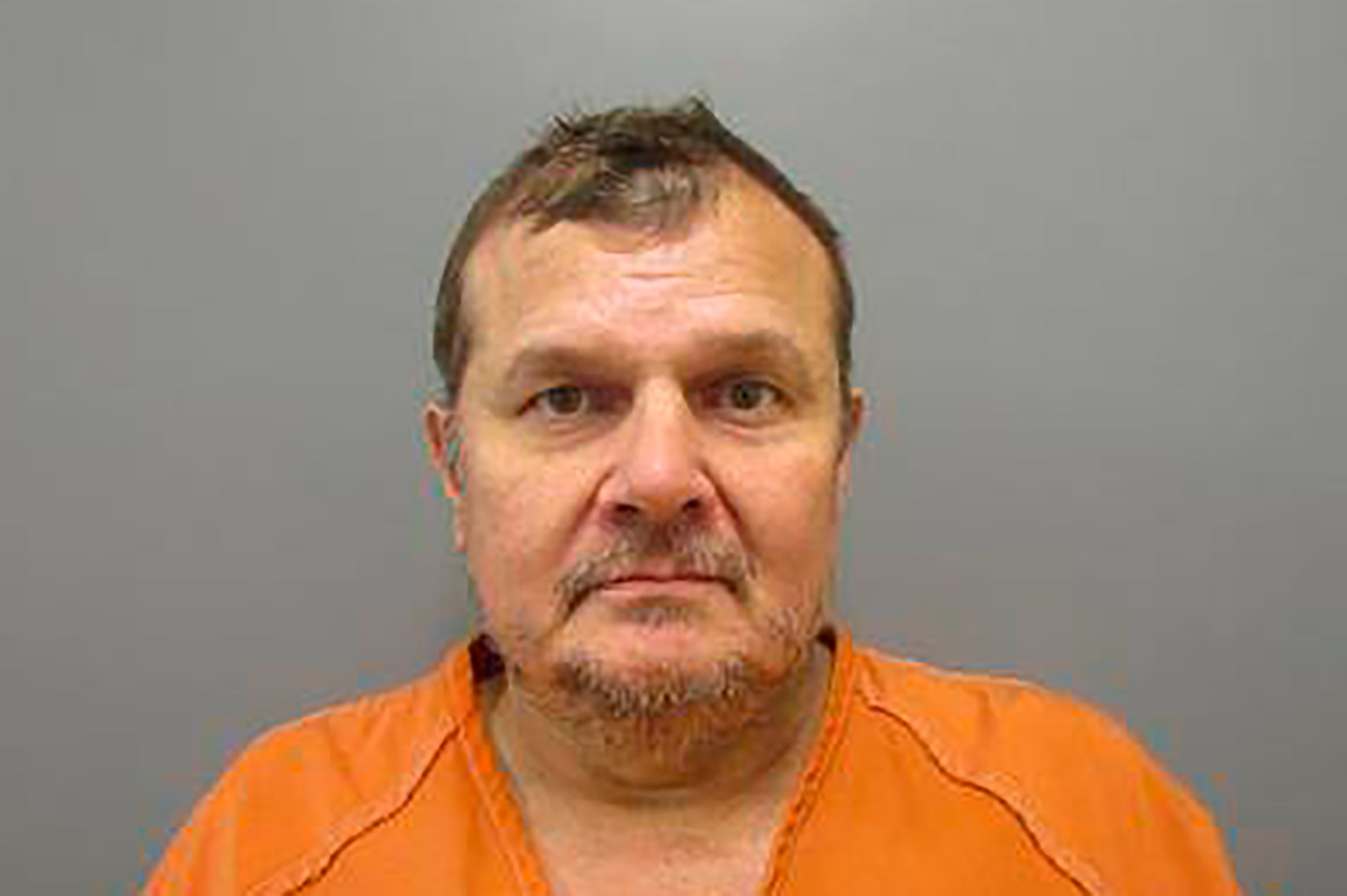 Texas: hombre se niega a usar cubrebocas y apuñala a otro