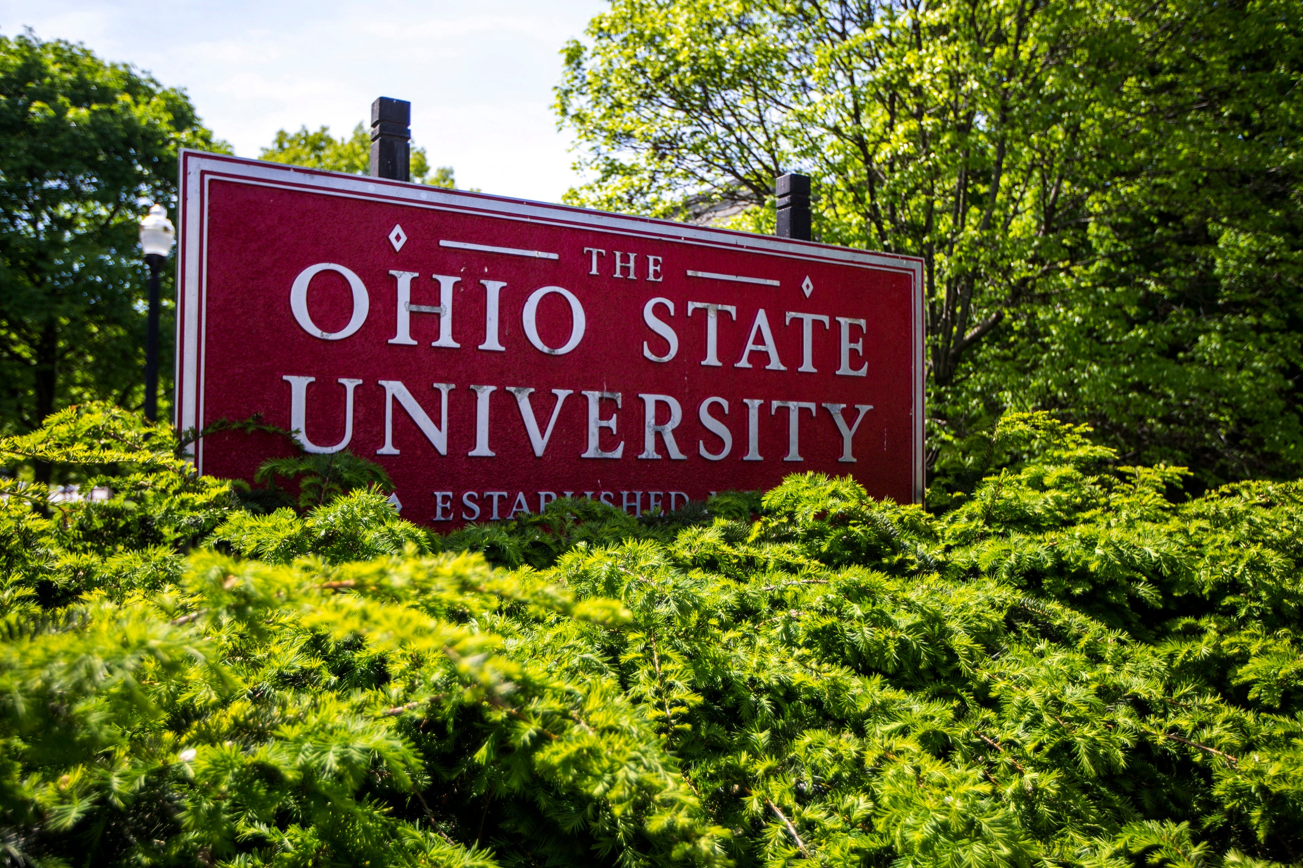 Dos estudiantes murieron de una aparente sobredosis en la Universidad Estatal del Ohio