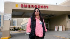 Hospitales de Alaska racionan atención ante alza de COVID-19