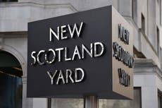 Reino Unido: oficial de la Policía Metropolitana tuvo sexo con mujer a la que investigaba