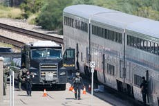 Agente de la DEA y presunto pistolero mueren en un caótico tiroteo en un tren Amtrak de Arizona