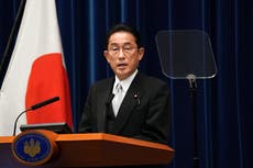 Nuevo premier japonés desea mandato del pueblo contra COVID