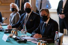 Blinken, Macron tratan de reparar daños en relación