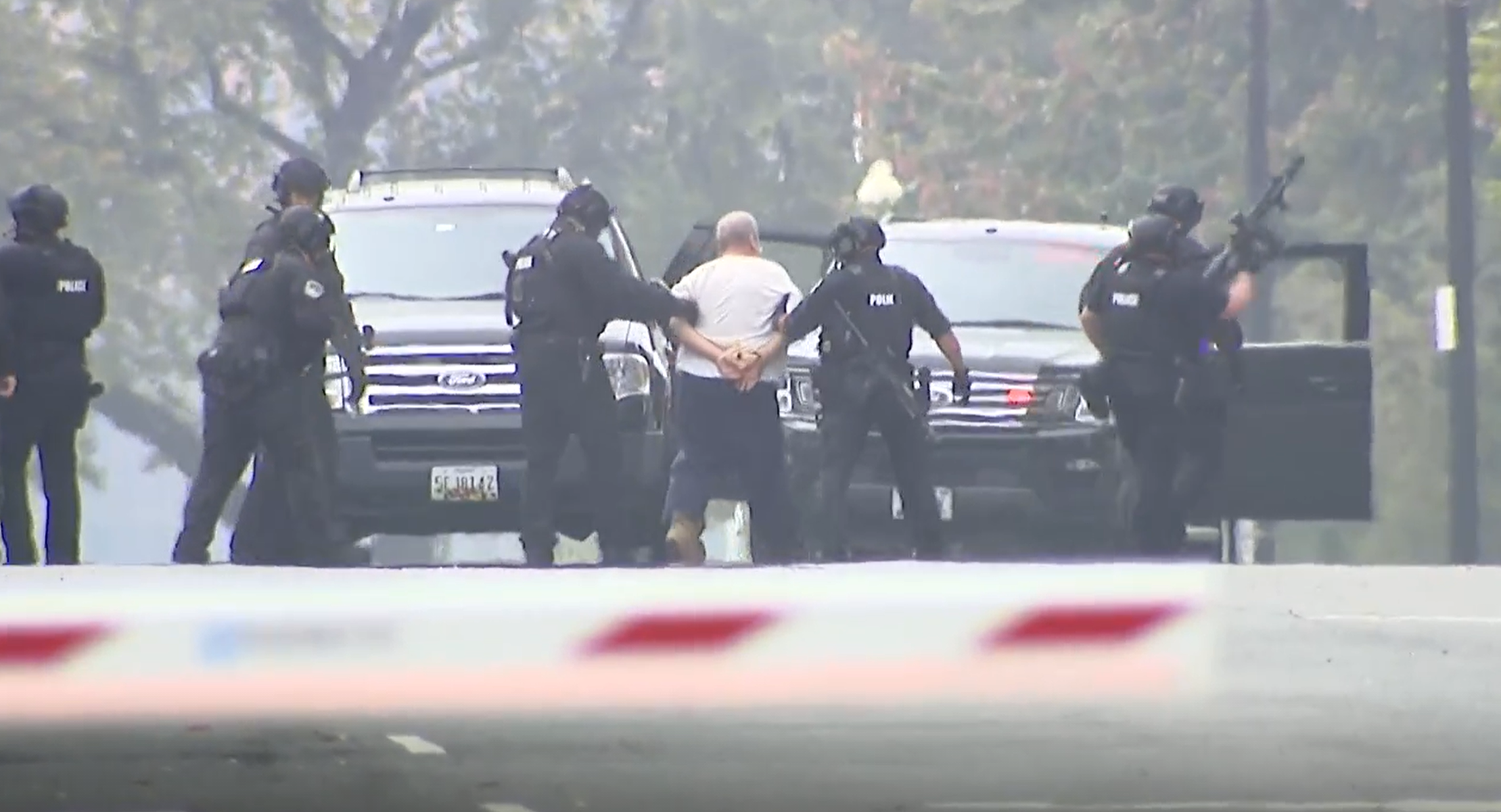 Policía del Capitolio arresta a un hombre en un vehículo “sospechoso” frente a la Corte Suprema