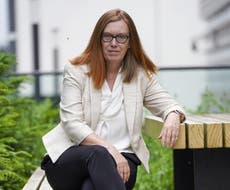Creadora de vacuna COVID de Oxford critica a Occidente por suministro de vacunas