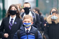 Reino Unido reporta fuerte aumento de casos en escuelas con 270 mil niños con COVID-19 la semana pasada