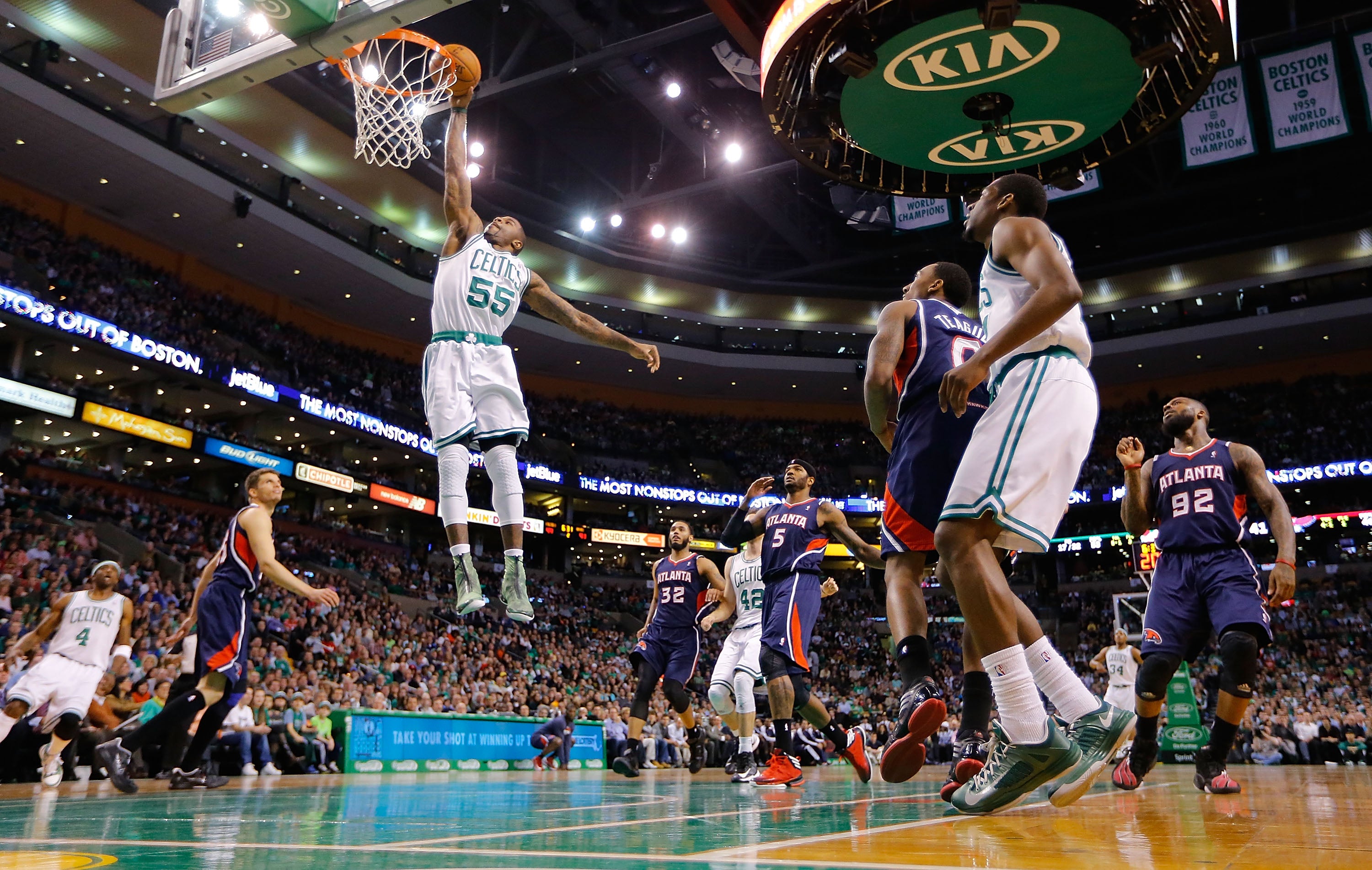 Detenidos 18 exjugadores de la NBA por presunta estafa de 4 millones de dólares por atención médica