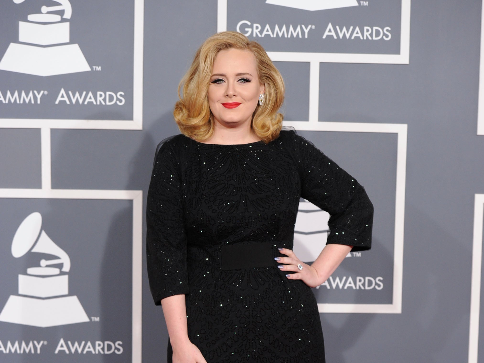 Adele asegura que tuvo que mudarse a Los Ángeles porque no podía pagar los precios de las casas en Londres