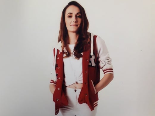 Reino Unido: víctimas de violencia doméstica chocan con lista de espera por crisis de financiación a grupos benéficos