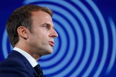 Macron devela plan económico de 30.000 millones de euros