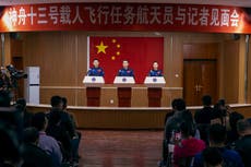 China por enviar tres astronautas a su estación espacial