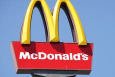 Trabajadores de McDonald’s planean huelga masiva por acoso y agresión sexual