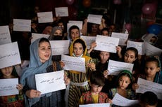 Talibán por autorizar que niñas vayan a la secundaria: ONU