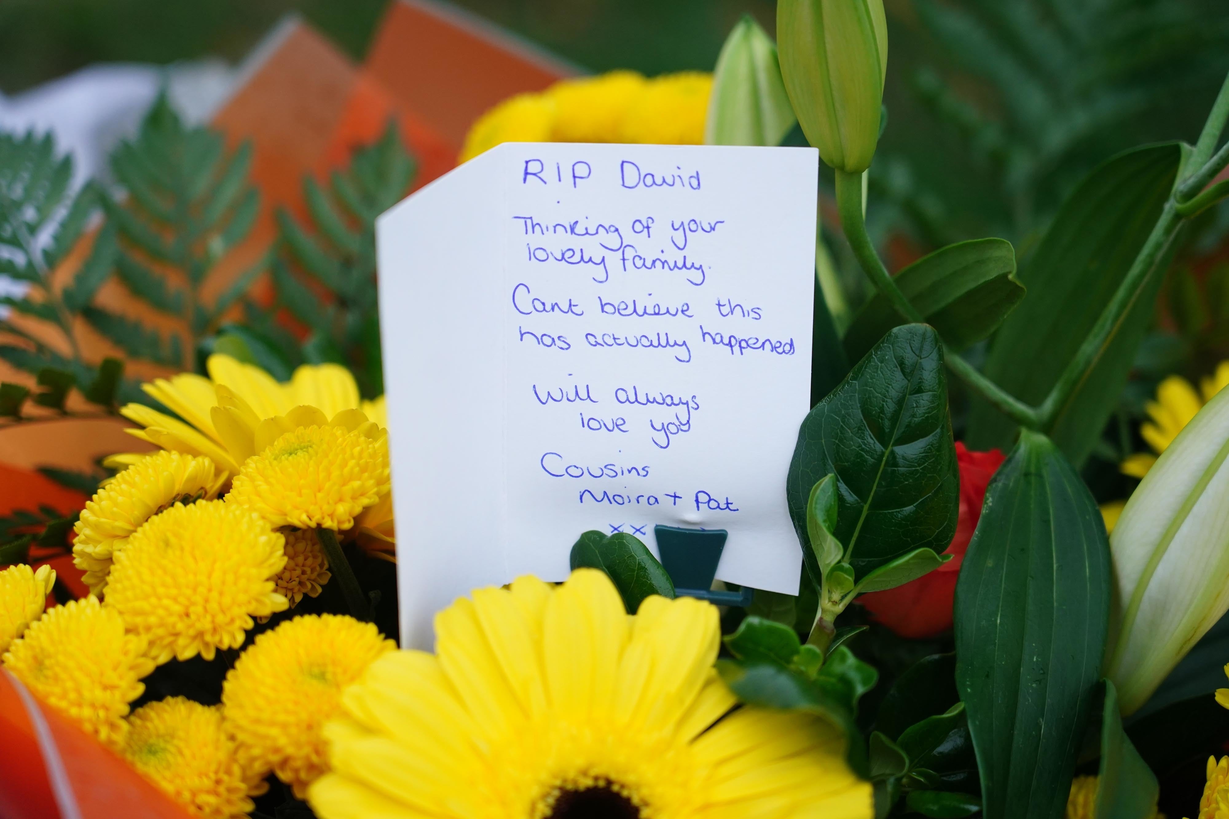 Familia de David Amess ‘no puede creer’ su asesinato mientras lugareños recuerdan ‘un parlamentario con corazón’