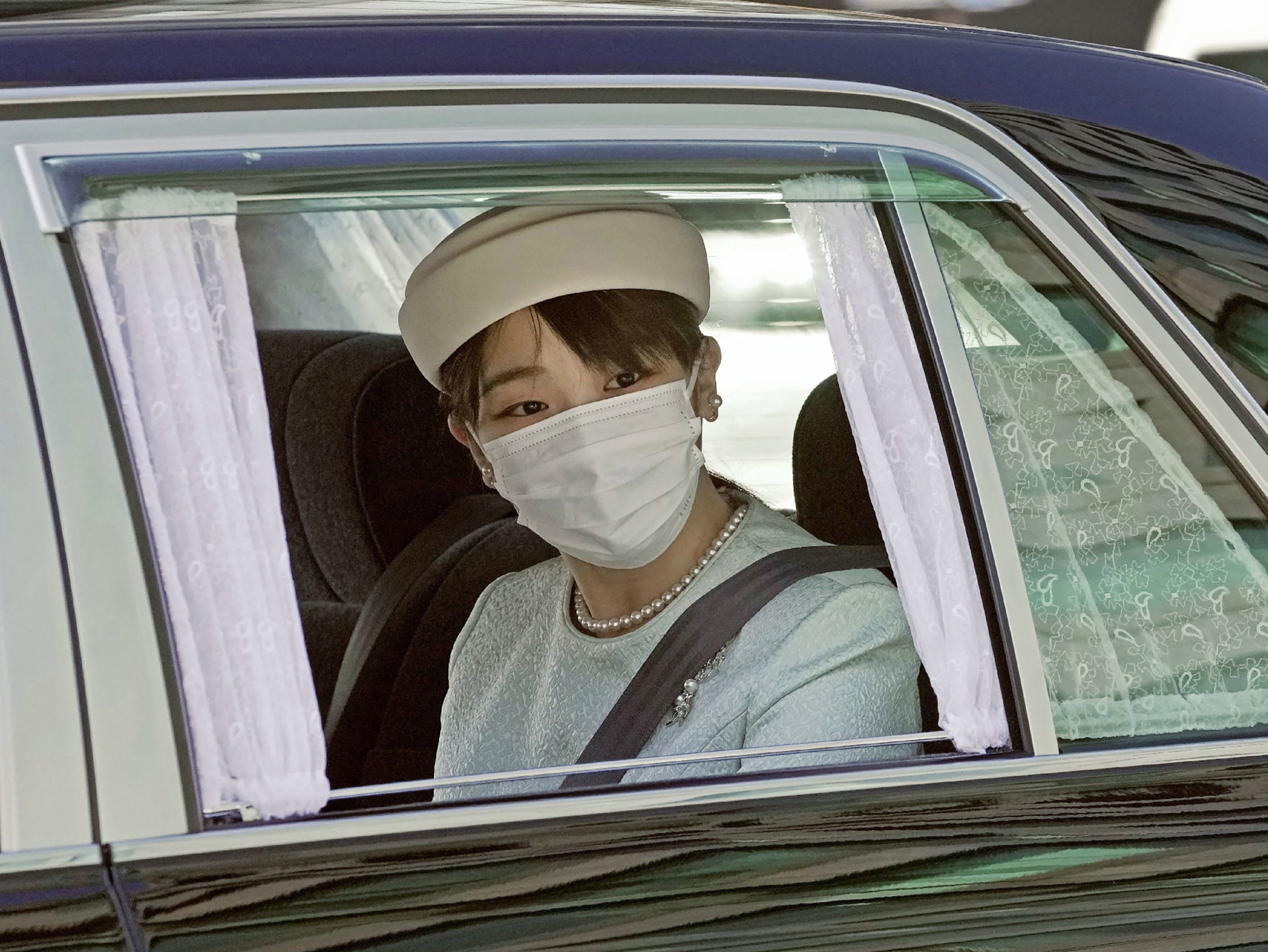 Princesa Mako se casa finalmente con su novio “plebeyo”, Kei Komuro, y es despojada de su estatus real