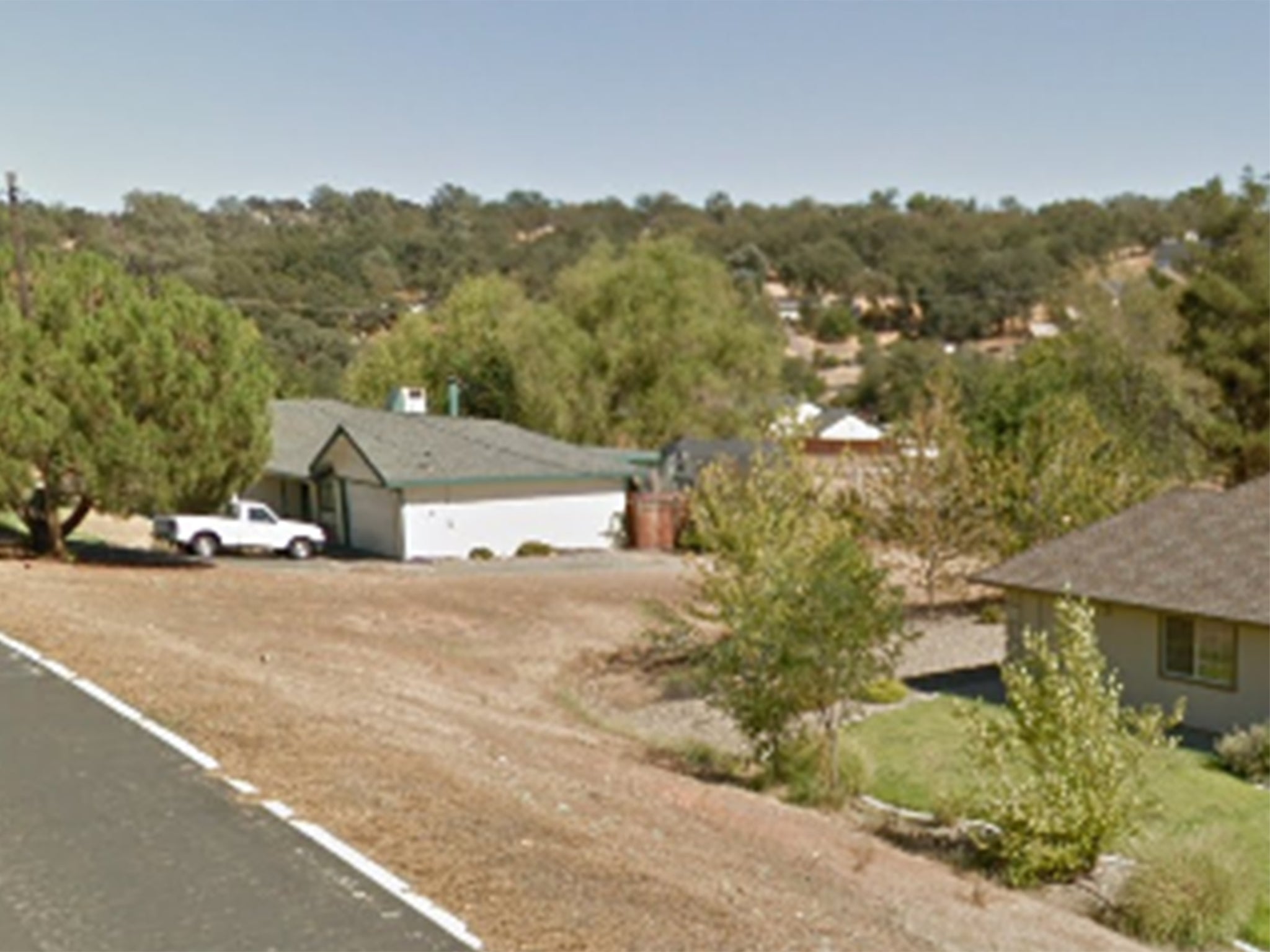 Hombre que seguía invadiendo su antigua casa es muerto a tiros por nuevos propietarios
