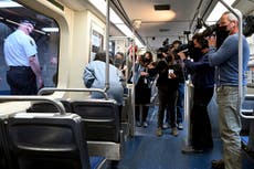 Pasajeros del tren de Pensilvania usaron sus teléfonos “para grabar abuso sexual” en lugar de intervenir