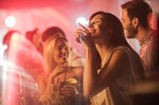 La adicción no es vergonzosa, ¿por qué más universidades no ofrecen apoyo para recuperarse a sus alumnos?